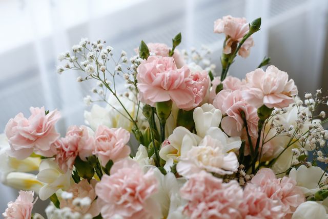 Step 2: Flower Arrival