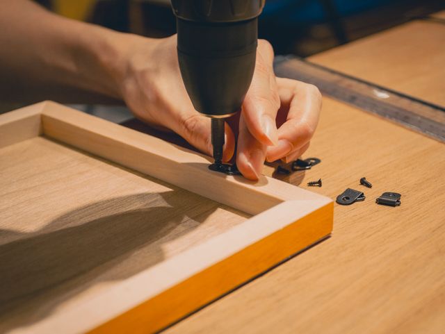 Step 5: Custom frame crafting